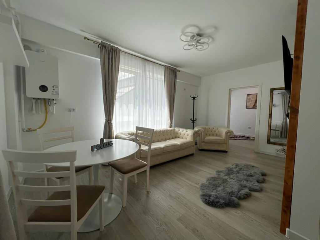 Cozy Accommodation Central City - ยาช ภายนอก รูปภาพ