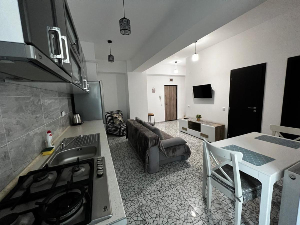 Cozy Accommodation Central City - ยาช ภายนอก รูปภาพ