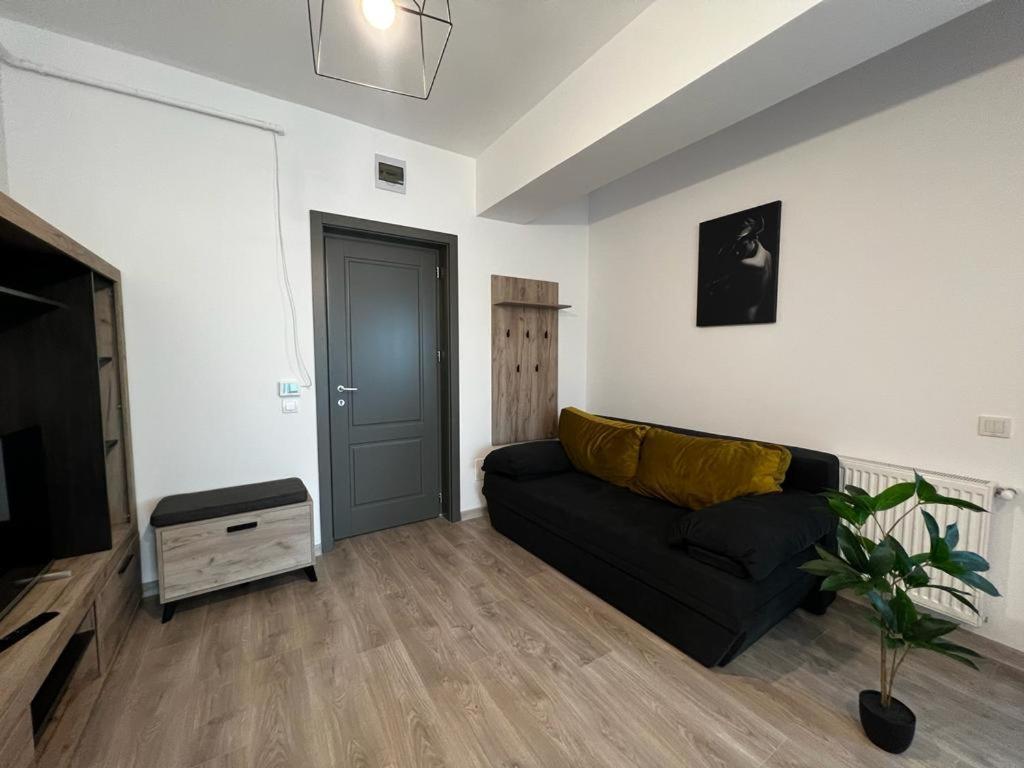 Cozy Accommodation Central City - ยาช ภายนอก รูปภาพ