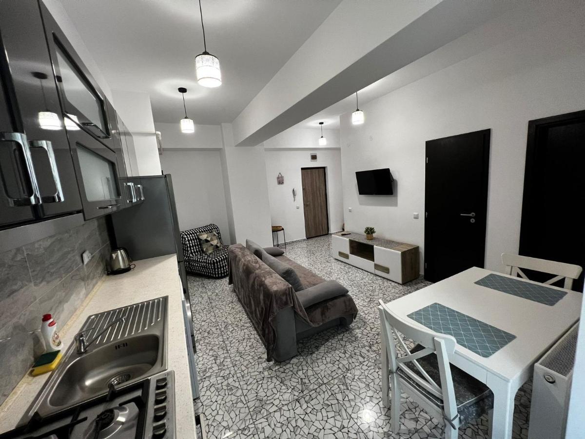 Cozy Accommodation Central City - ยาช ภายนอก รูปภาพ