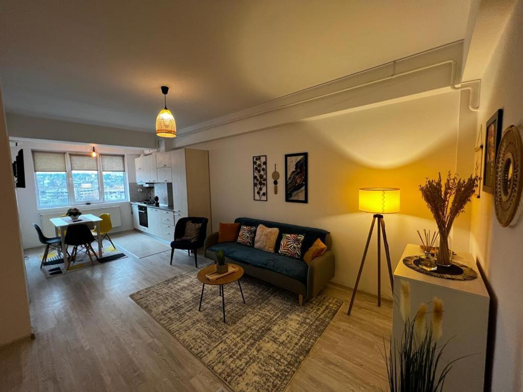 Cozy Accommodation Central City - ยาช ภายนอก รูปภาพ