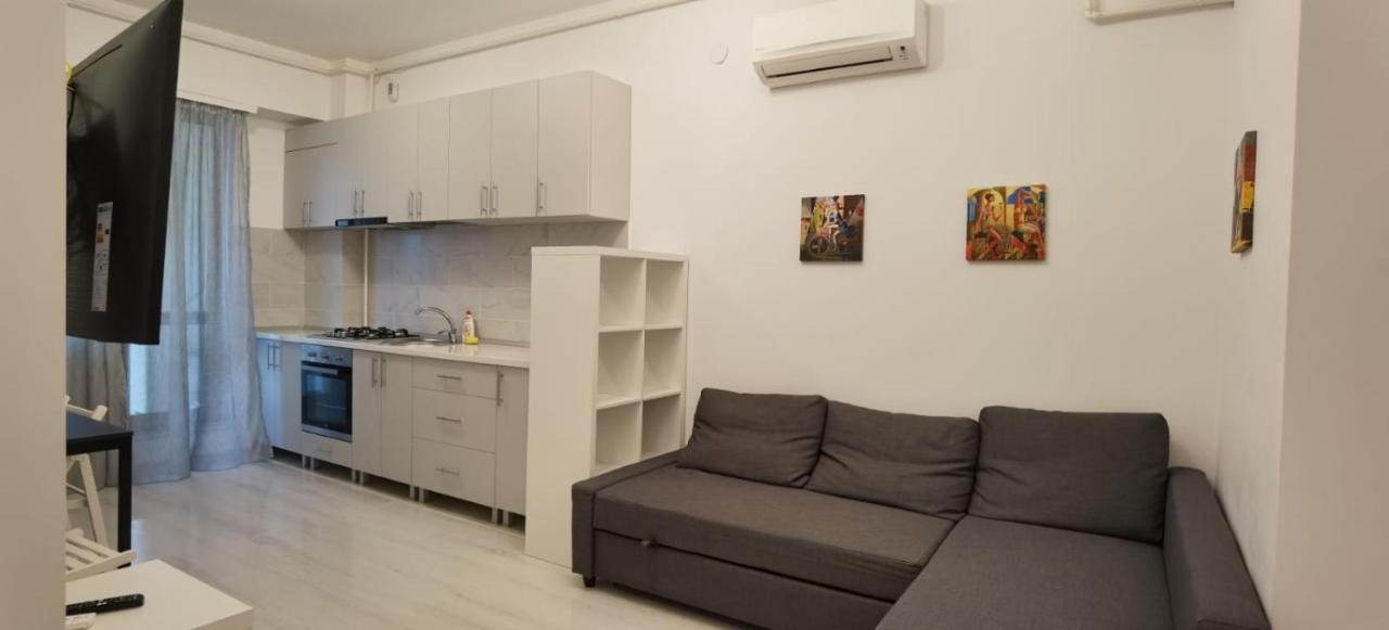 Cozy Accommodation Central City - ยาช ภายนอก รูปภาพ
