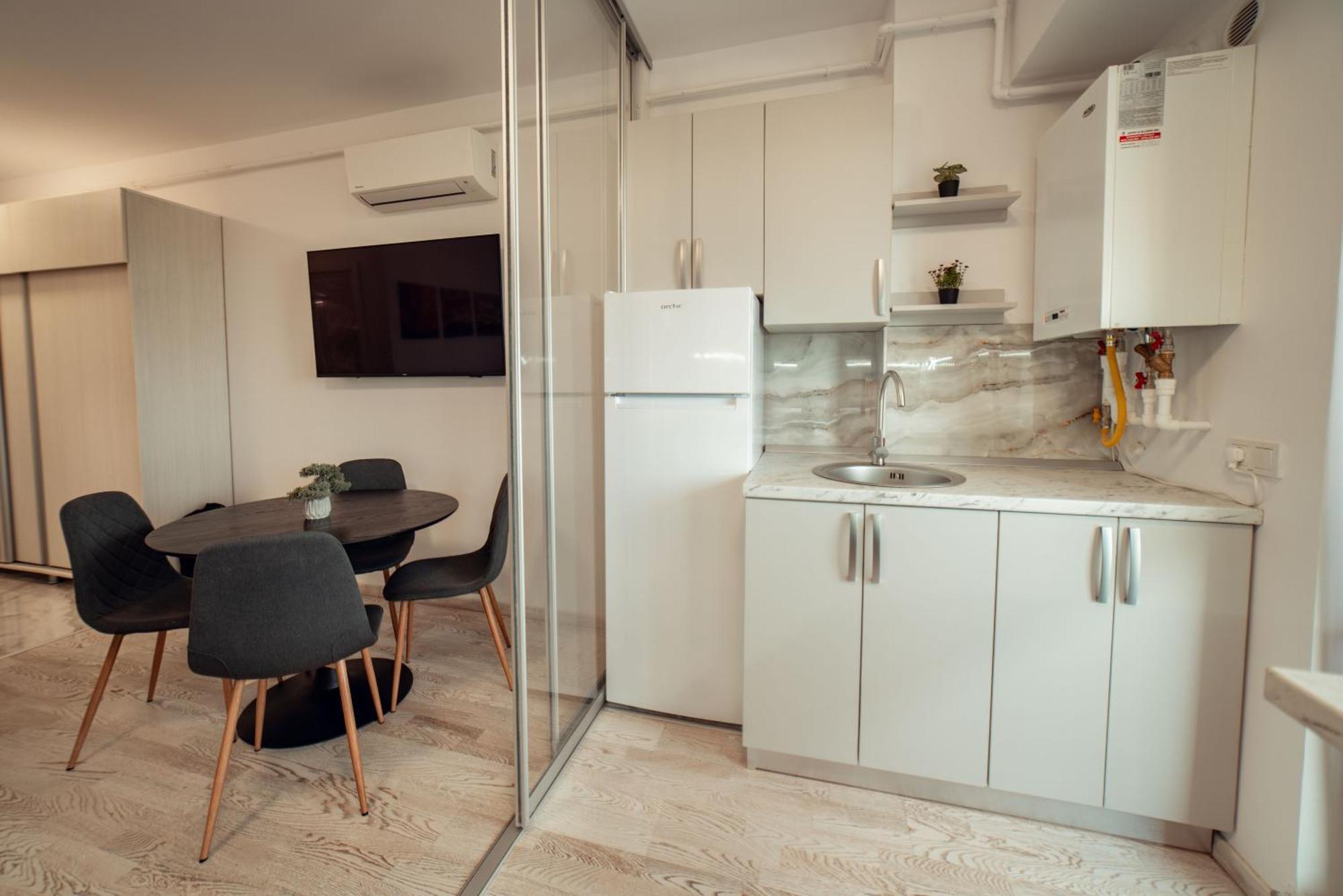 Cozy Accommodation Central City - ยาช ภายนอก รูปภาพ